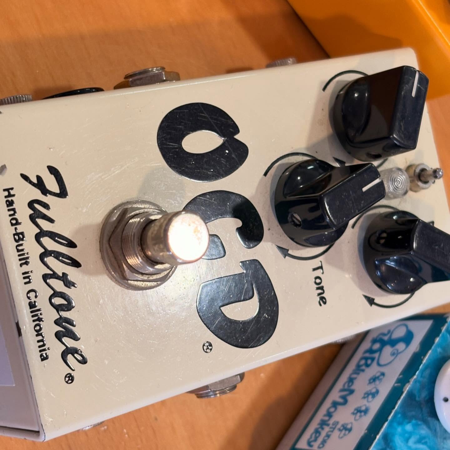 【エフェクターペダル】